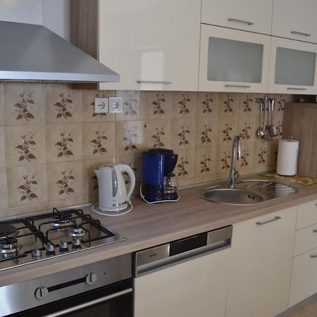 Apartment Ana Kaštel Sućurac Buitenkant foto