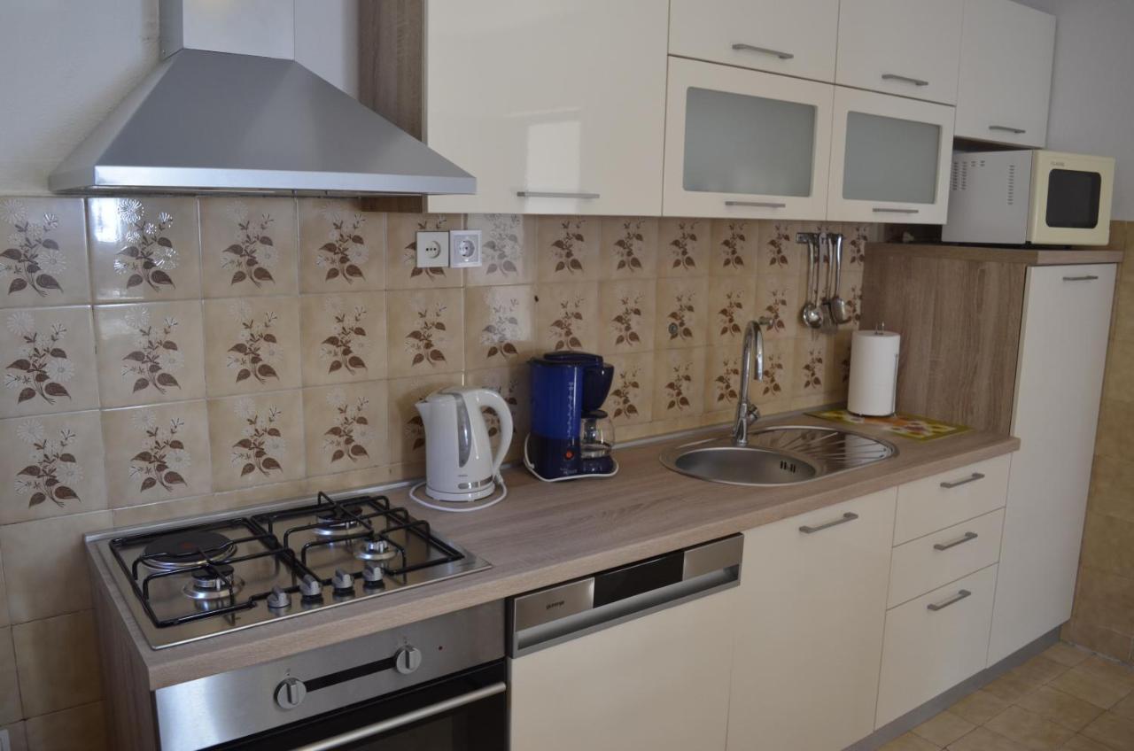 Apartment Ana Kaštel Sućurac Buitenkant foto