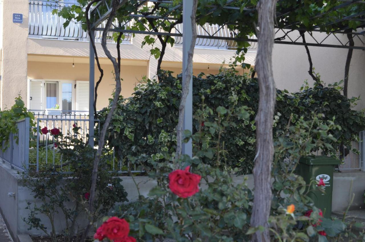 Apartment Ana Kaštel Sućurac Buitenkant foto