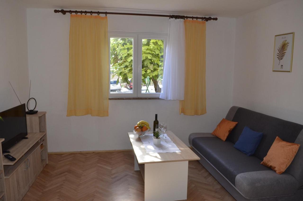 Apartment Ana Kaštel Sućurac Buitenkant foto