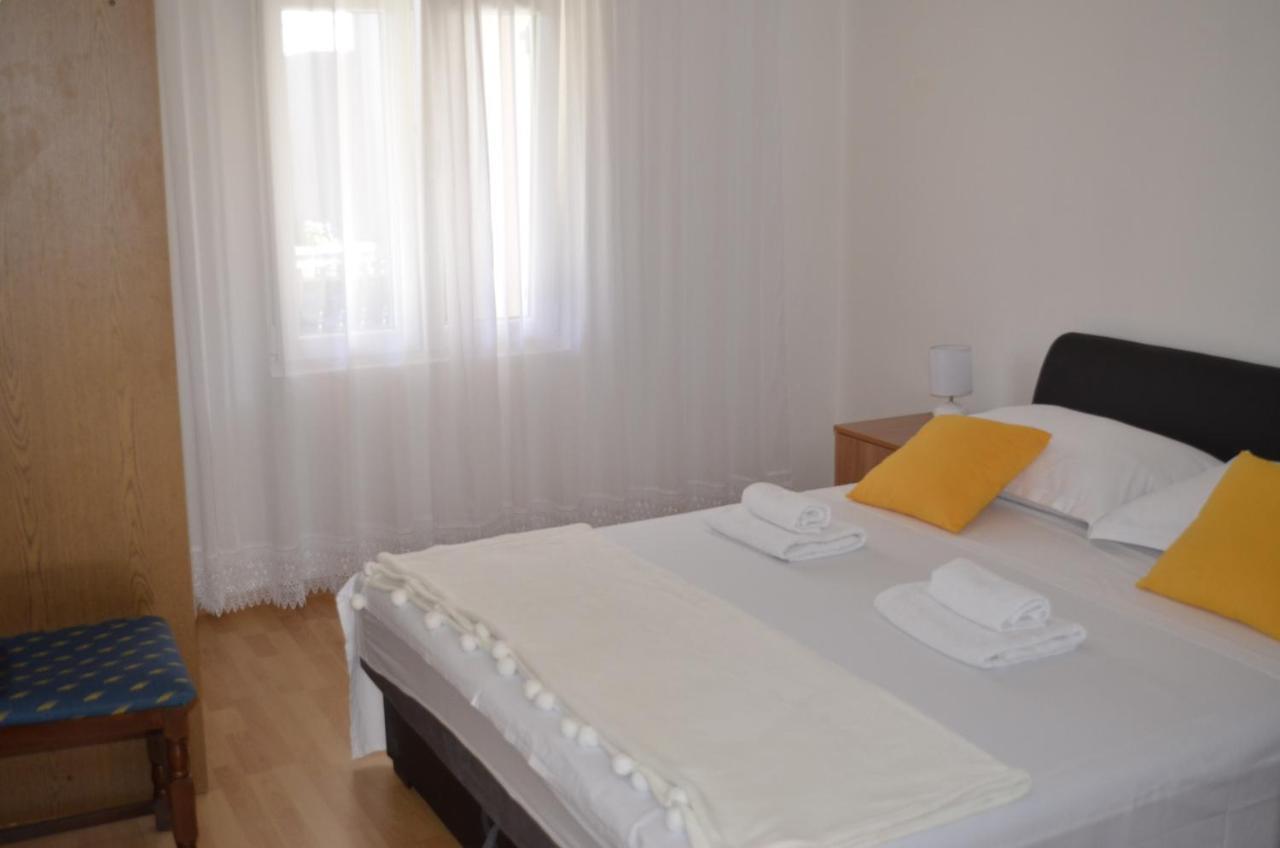 Apartment Ana Kaštel Sućurac Buitenkant foto
