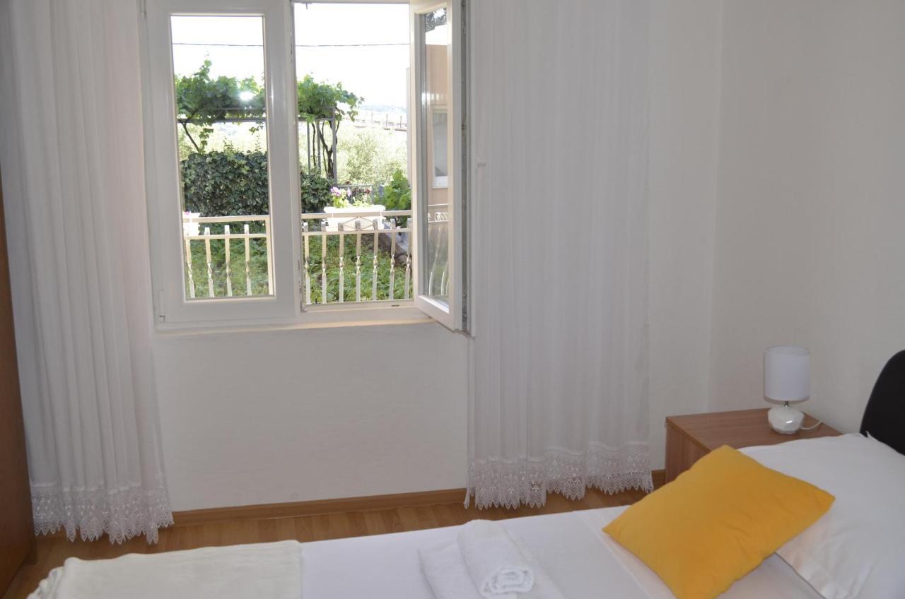 Apartment Ana Kaštel Sućurac Buitenkant foto