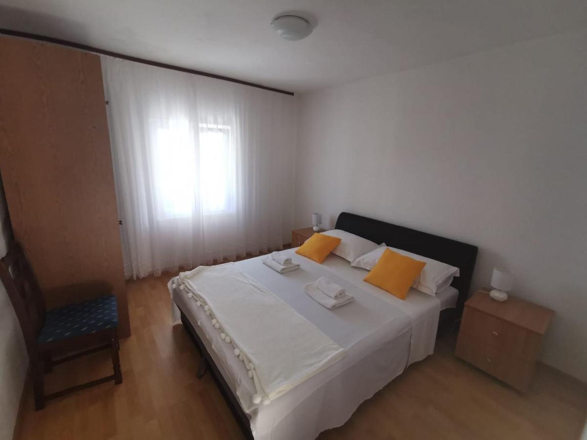 Apartment Ana Kaštel Sućurac Buitenkant foto